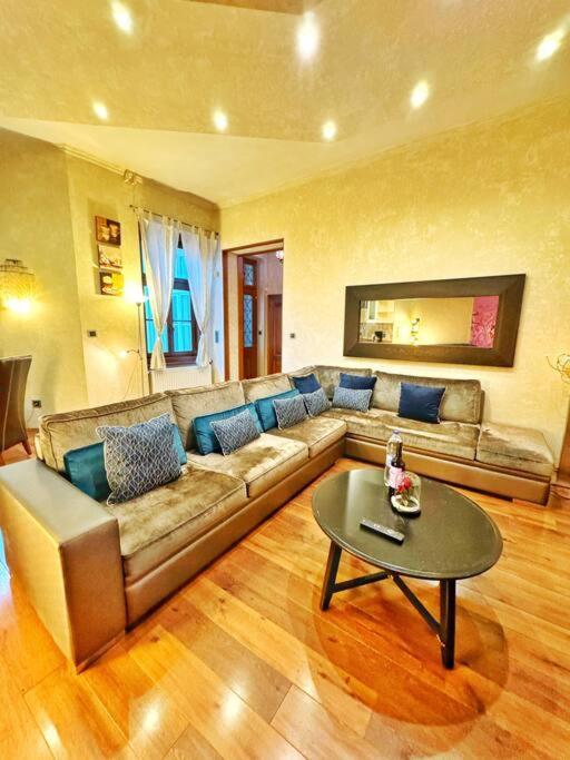 בודפשט Ultra Central Apartment / 10 Ppl מראה חיצוני תמונה