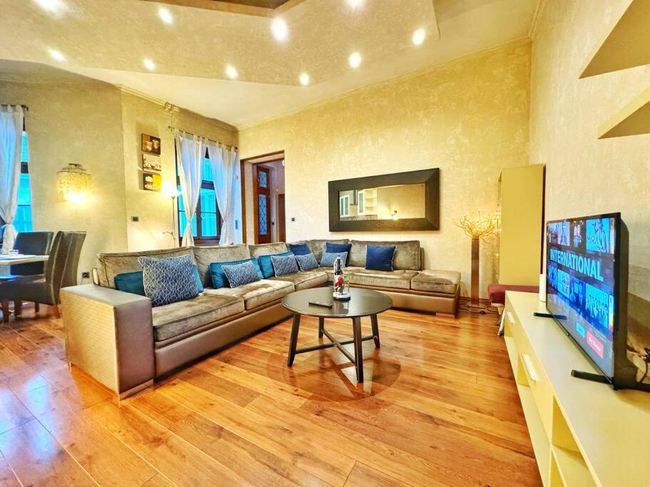 בודפשט Ultra Central Apartment / 10 Ppl מראה חיצוני תמונה
